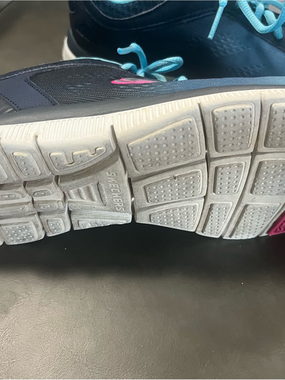 Skechers Navy Sneakers Size 10 Turquoise Laces & Hot Pink Insoles - Picture 4 of 5